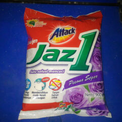 ATTACK DETERJEN JAZ 1 800gr 8992727005289