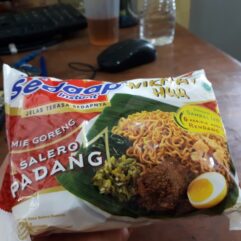 Mie sedap goreng padang 8998866202770